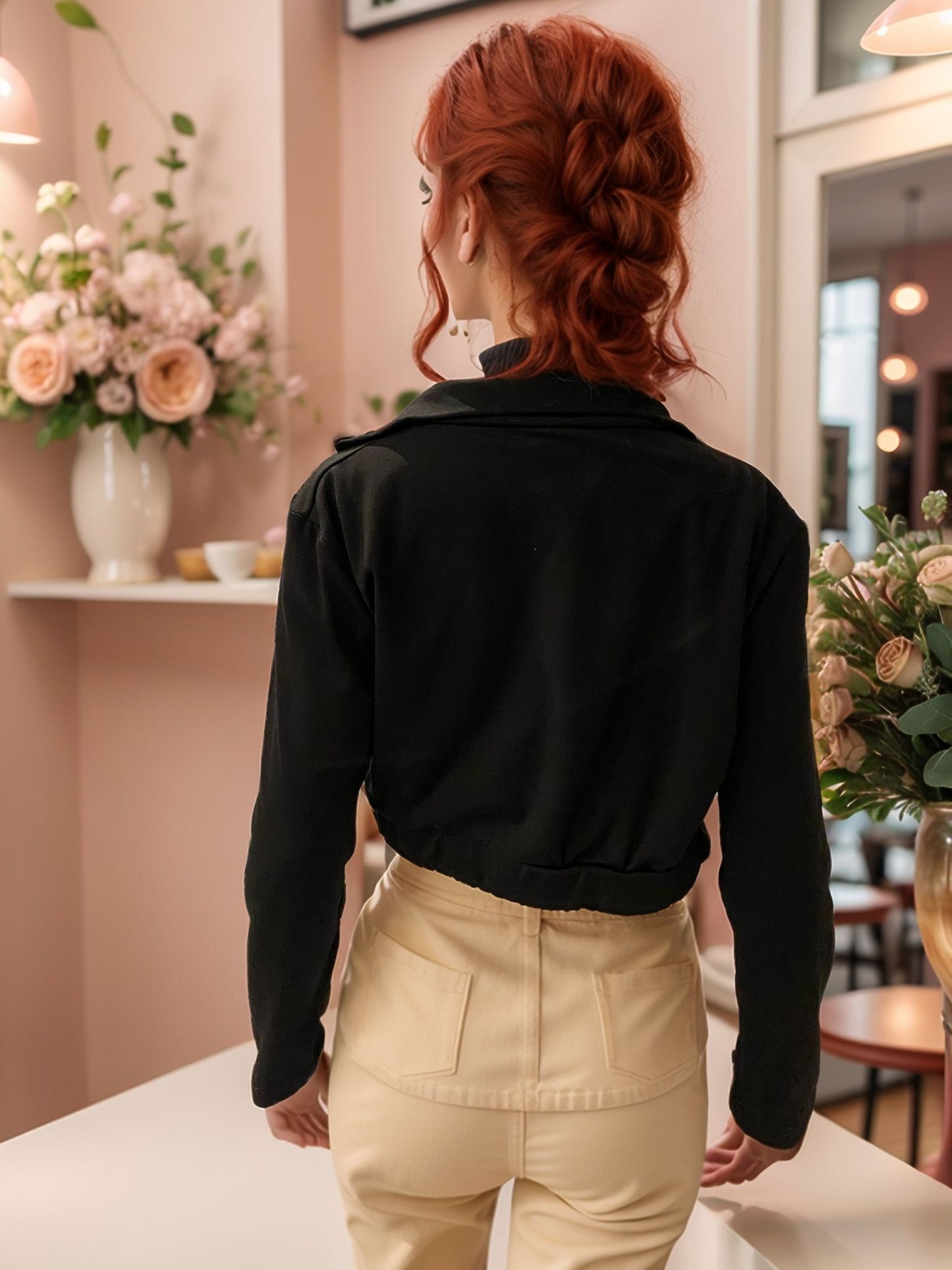 Siyah Kısa Fermuarlı Crop Hırka – Günlük Kiralık Hırka | Lauvanta