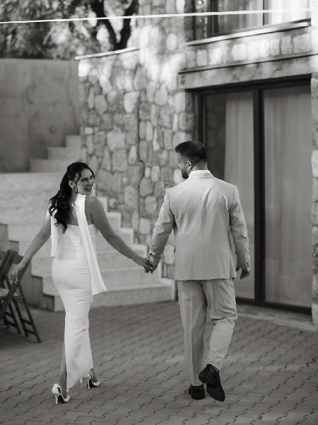 İnci ve Şal Detaylı Beyaz Elbise